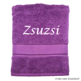 Neves törölköző hímzett Zsuzsi felirattal